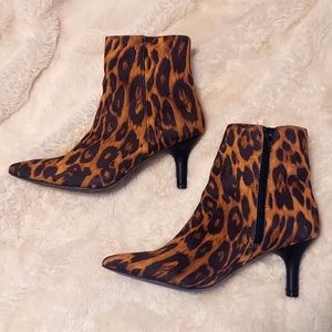 Womens Leopard print booties